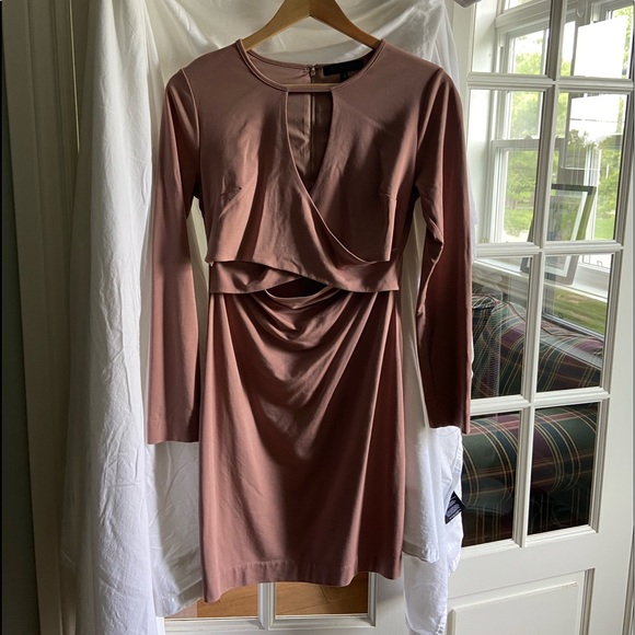 Dynamite Dress - Picture 2 of 5